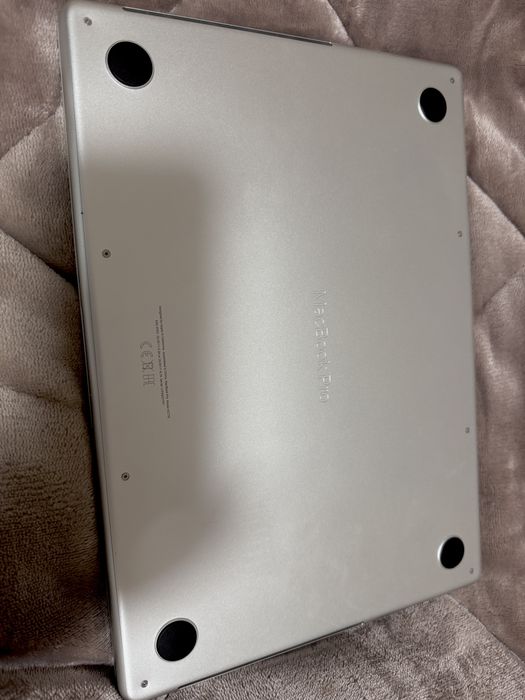 MacBook Pro Apple M2 Pro 512GB (2023) – Como Novo | Pouco Uso