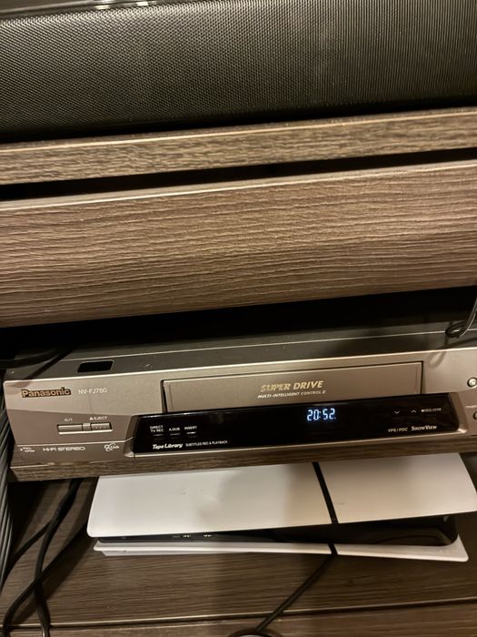 Magnetowid Panasonic NVFJ760