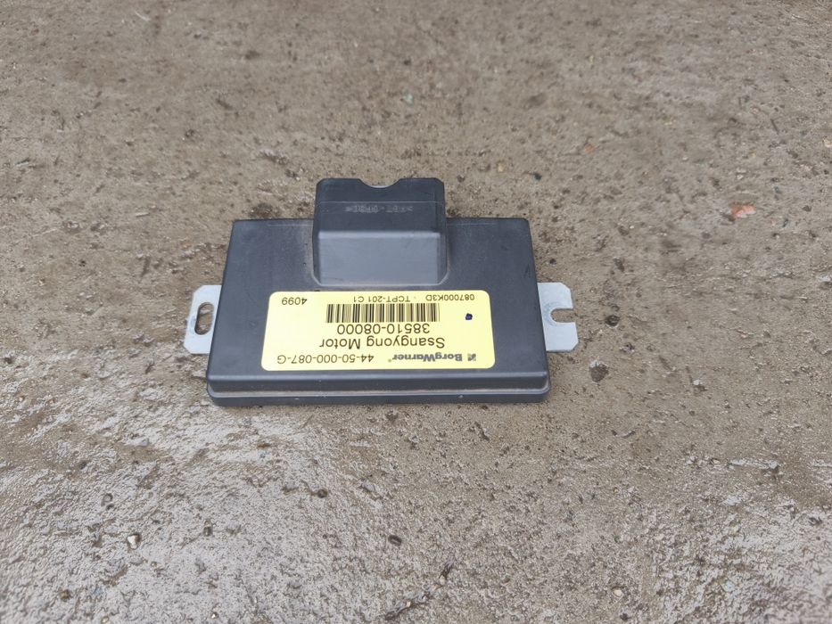 Продам блок управления раздаткой на SsangYong rexton 2.7 дизель