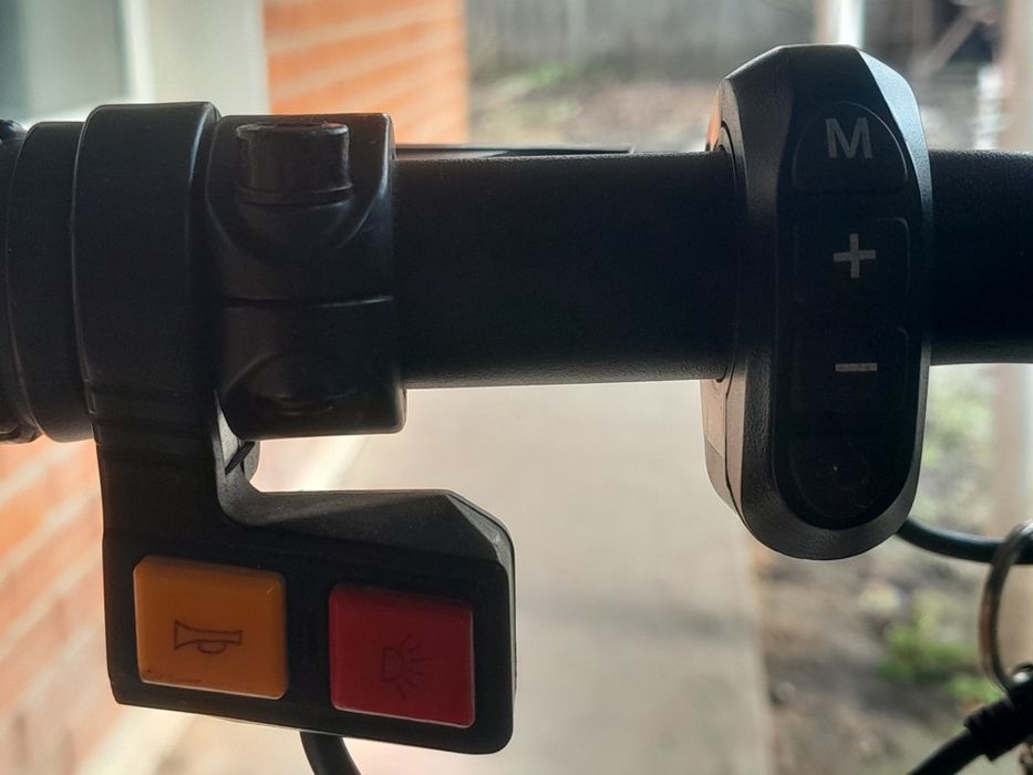 Електросамокат Kugo G2 Pro