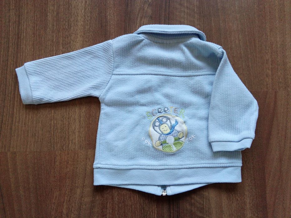 Bluza zapinana na zamek, r. 68.