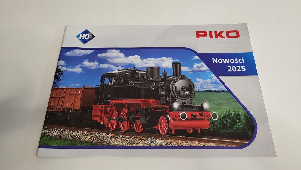 PIKO katalog nowości modelarskich H0 na 2025 r.  j.polski  56 str NOWY