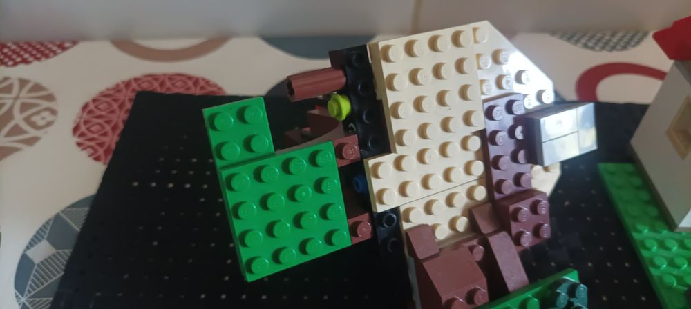 Carrinhos e peças da lego