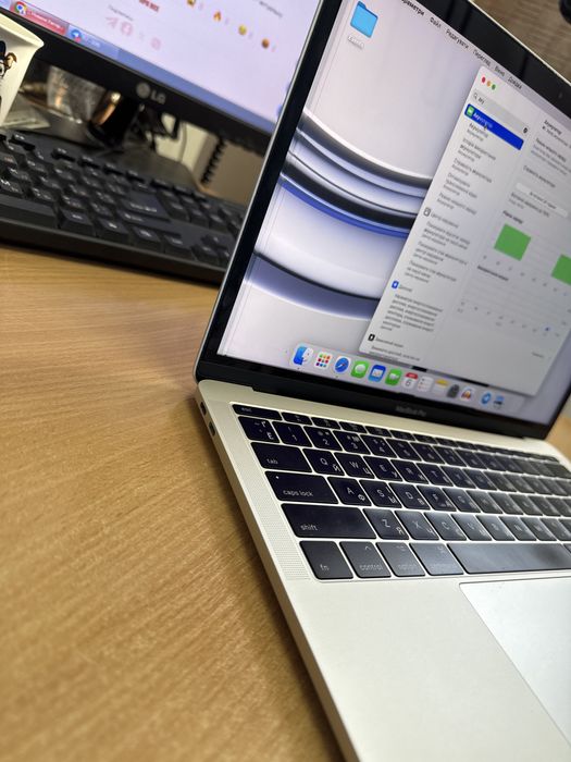 Macbook Pro 13 2017 256 gb