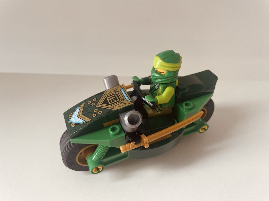 LEGO Ninjago Loyd e mota