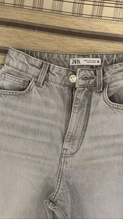 Джинси ZARA сірого кольру, розмір 32