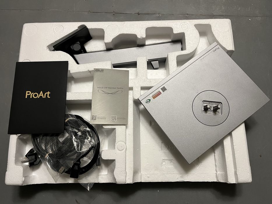 Продам монітор Asus ProArt Display PA279CV 27'' 4K UHD