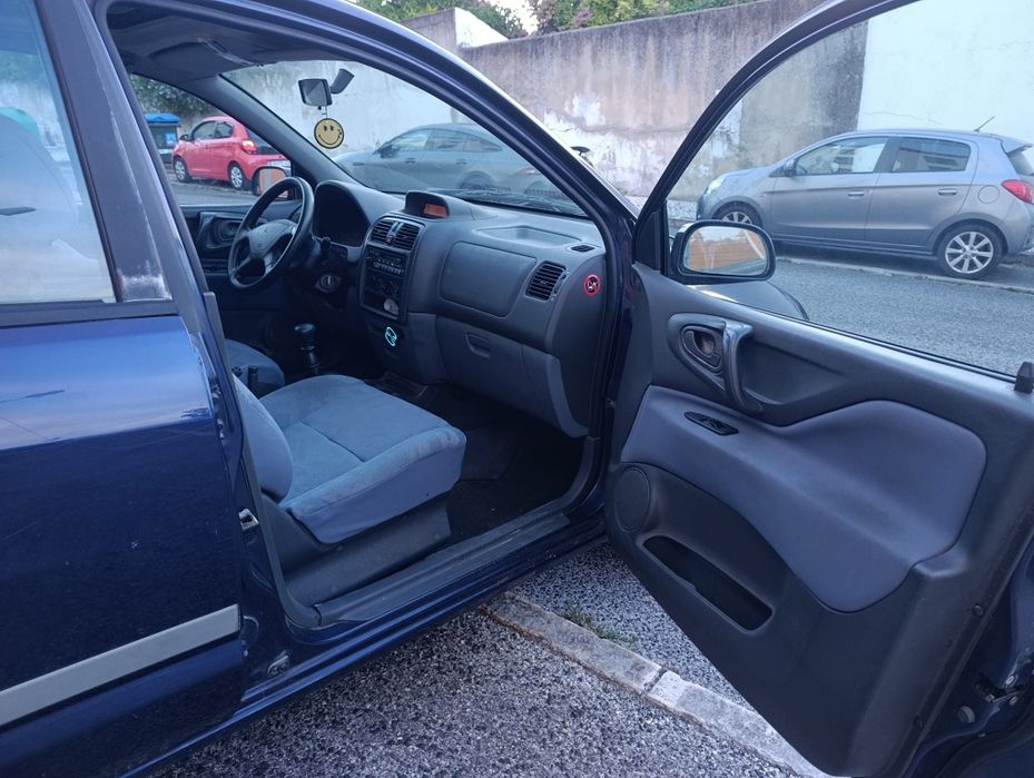 Vendo Mitsubishi space star 1.3 ano 2000 APENAS 160 000 KMS!!