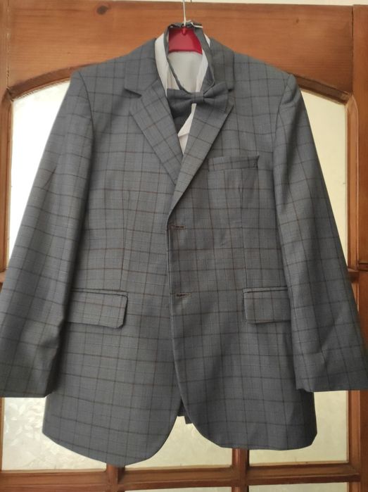 Костюмчик для хлопчика з 5-ти предметів. Новий. Зріст 146