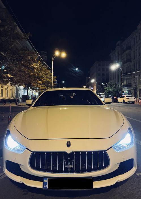 Продажа авто Maserati Ghibli 2015 SQ4 Full Version/Sport Pack  410 л.с.
