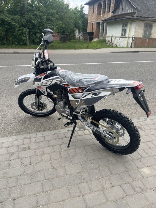 Мотоцикл BSE S1-150