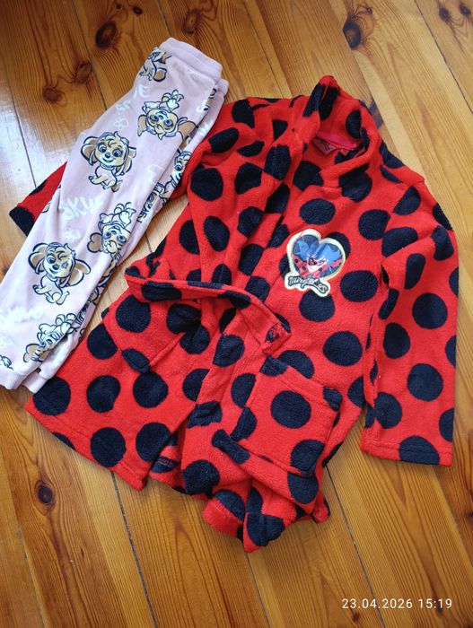 Szlafrok dla dziewczynki roz 116