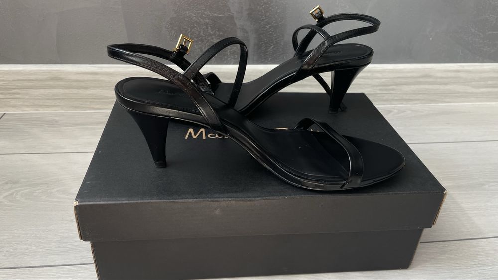 Сандалі massimodutti