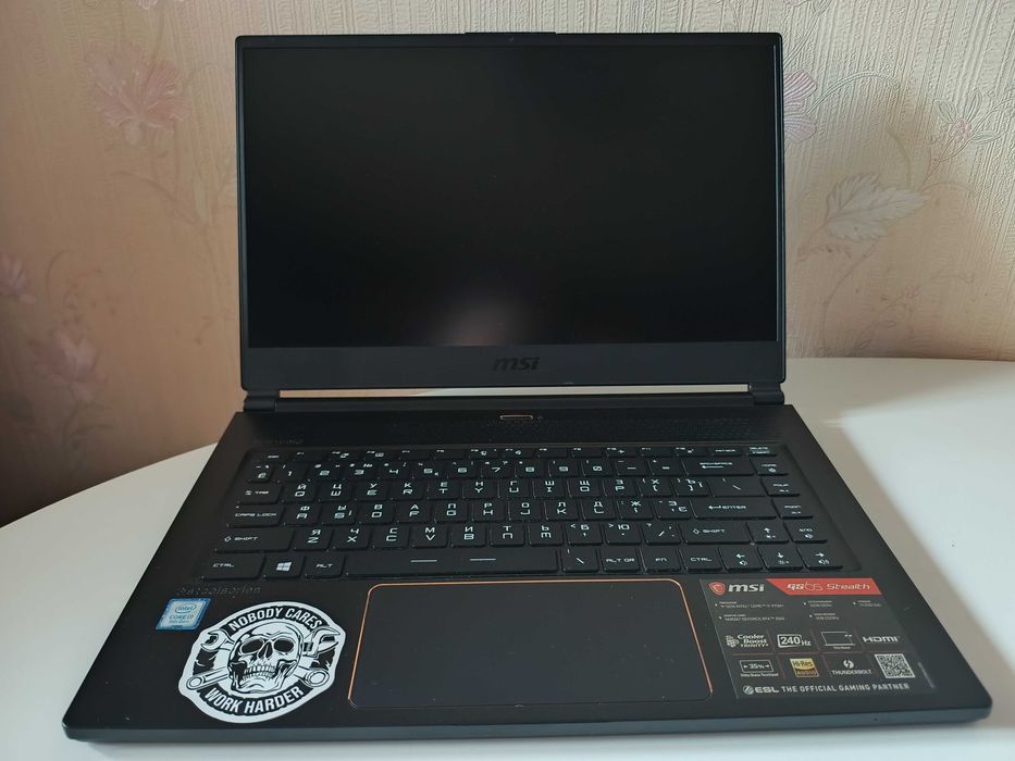 MSI GS65 Stealth 9SE i7-7950H 32GB nVIDIA RTX2060 6G SSD1Tb
