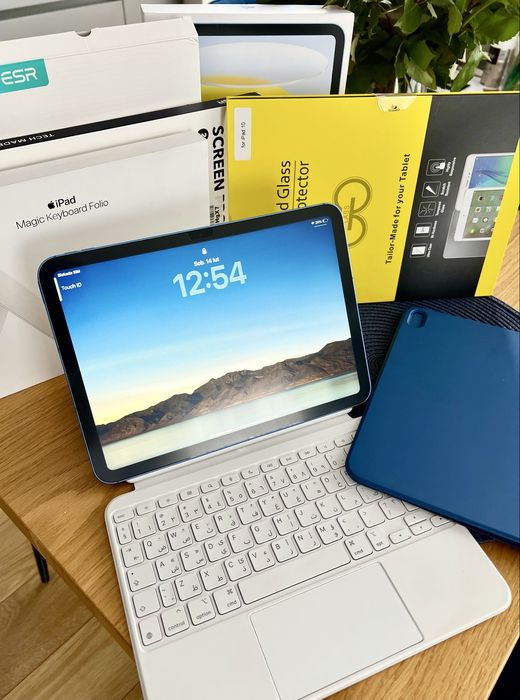 iPad 10 64GB WiFi + Cellular + Magic Keyboard Folio + akcesoria