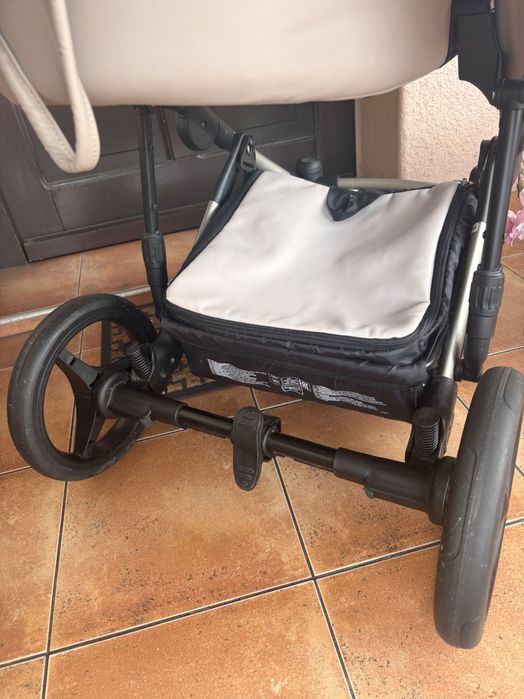Wózek dziecięcy - Bebetto Loren Premium Class