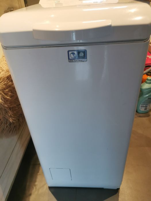 Sprzedam pralkę AEG 6kg wsadu