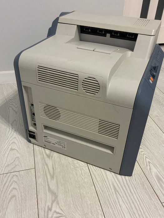 Кольоровий лазерний принтер samsung clp 600n