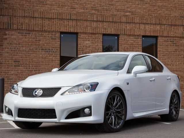 Передній бампер Lexus IS 250 / 300 (2005-2009) F-Look Тайвань