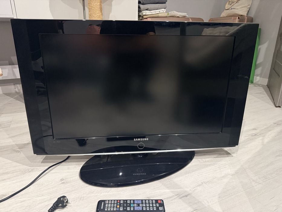 Telewizor samsung 32”  LE32S81B