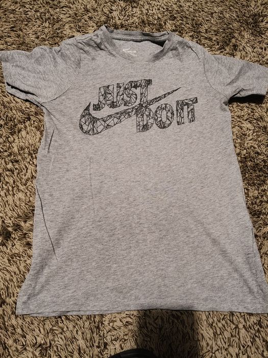 Bluzka koszuka t-shirt Nike młodzieżowa