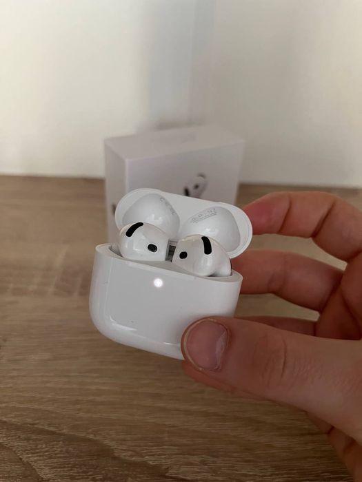 Навушники AirPods 4 | з шумопоглинаням | Для iPhone та Android