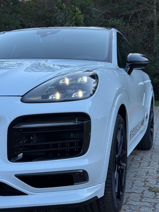 Porsche Cayenne E-Hybrid GT Carbon Package
