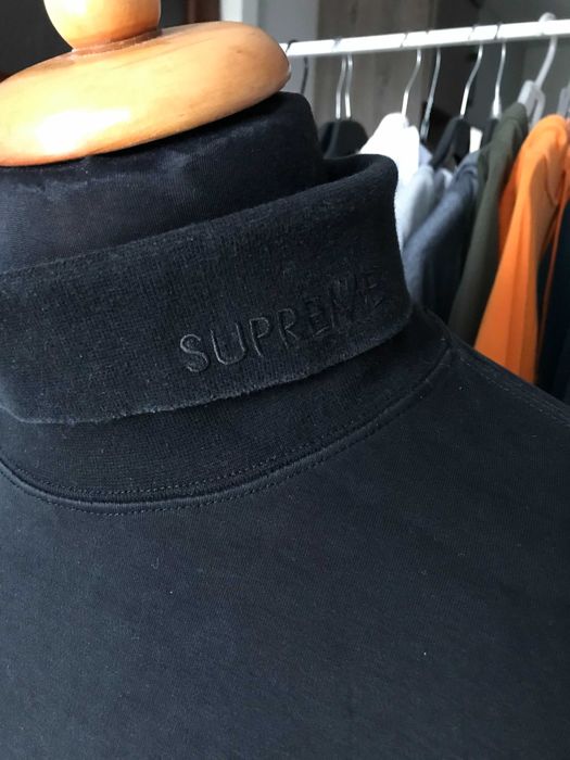 Piękny golfik Supreme rozm. L