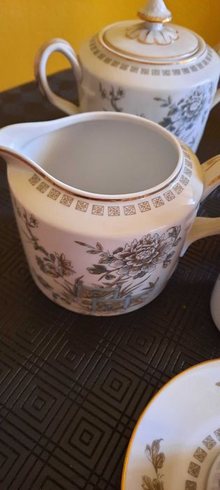 Vista Alegre, Pionia, conjunto 12chávenas café