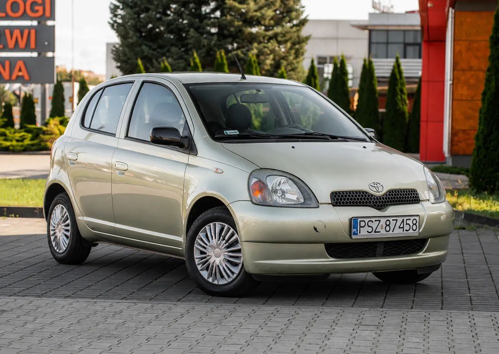 Toyota Yaris 1.0 Base