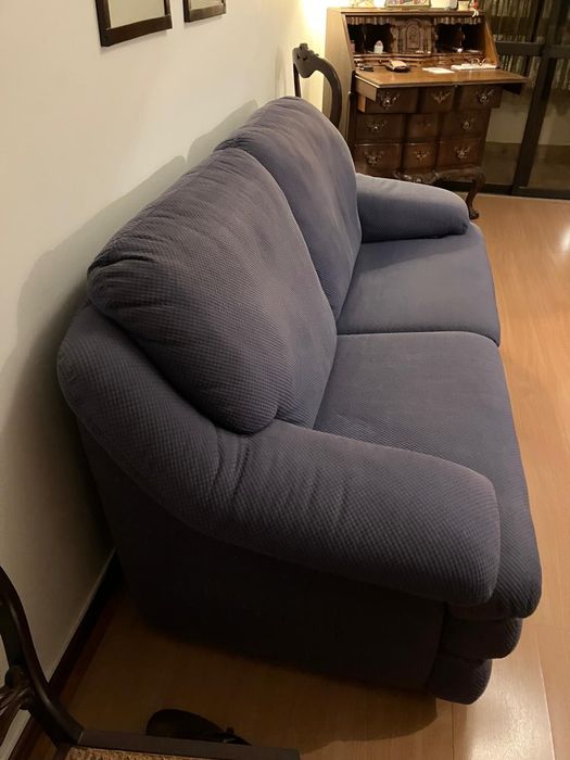 Sofá para sala  azul ( não tem cama)