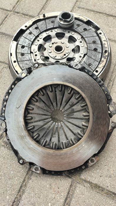 Sprzęgło z dwumasą citroen C4 Picasso 1,6 HDi 2007
