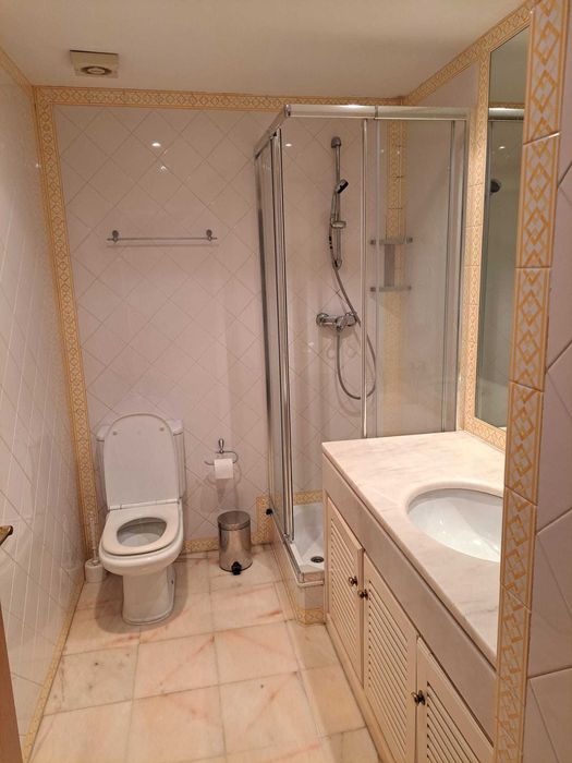 Quarto em telheiras junto ao continente