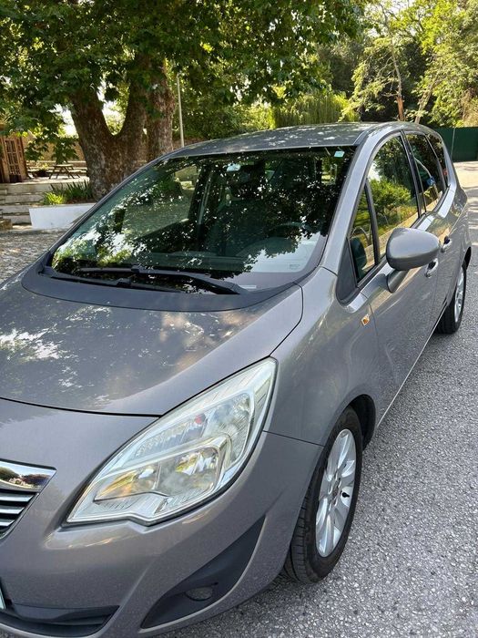 Vendo Opel Meriva em excelente estado