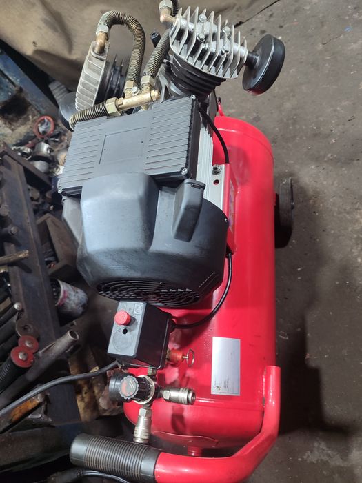 Продам компрессор