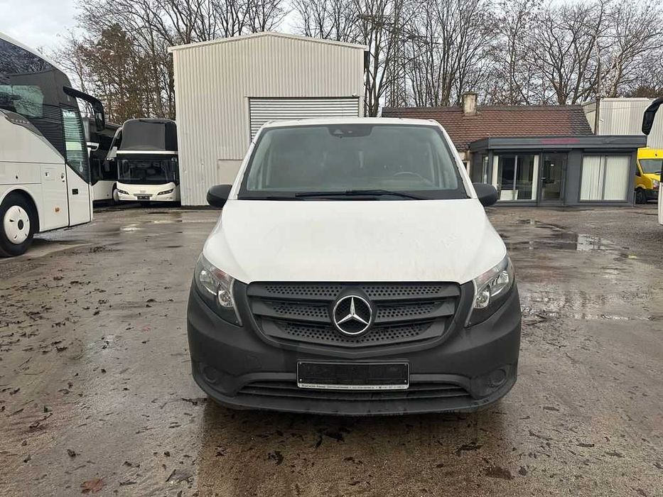 Бампер MERCEDES Vito W447 запчастини розборка шрот Мерседес віто в447