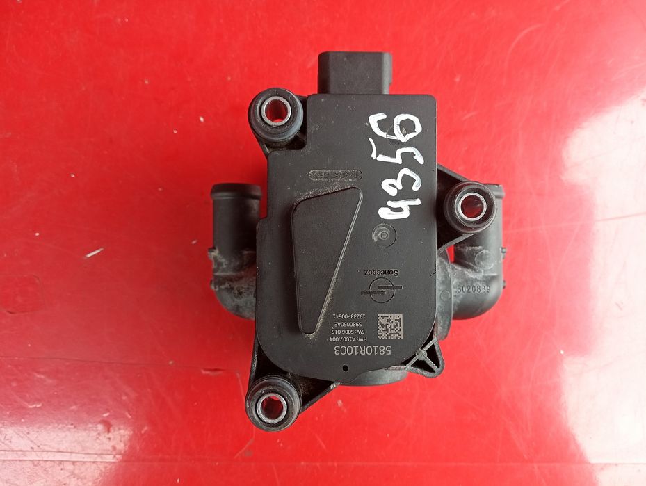 Клапан системи охолодження 4KE963375K Audi E-TRON охлаждения Разборка