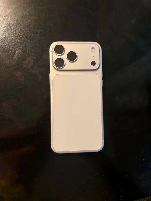 APPLE iPhone 17 Pro Max 5G 1TB 6.9" 120Hz Srebrny. Jak nowy! Aktywna Gwarancja!