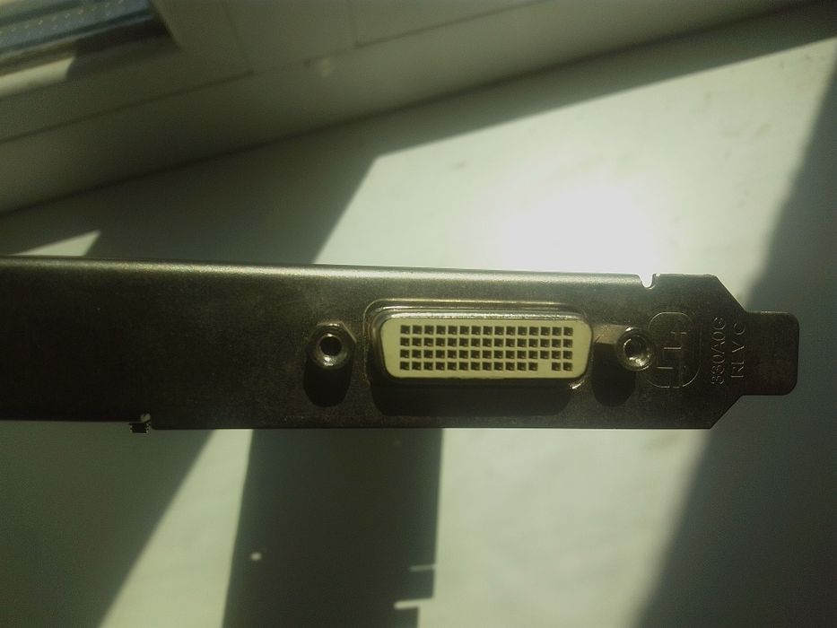 Продам Видеокарту AMD RADEON HD 5450 512MB