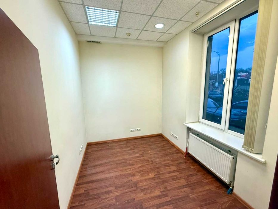 Офис 3 кабинета, кондиционер и охрана — всё, как у больших дядек!