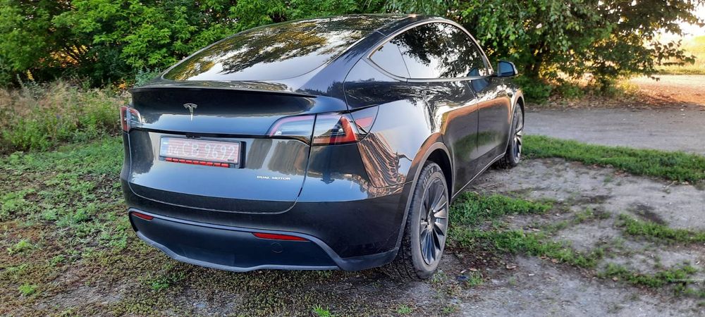 Тесла Y  24р 28000км стан нового автоо