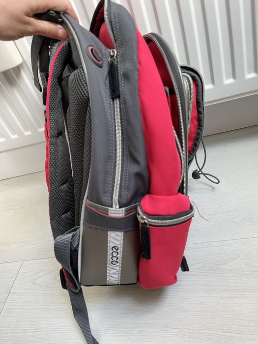 Рюкзак оригінальний шкільний Ecco б/у в хорошому стані з сумкою