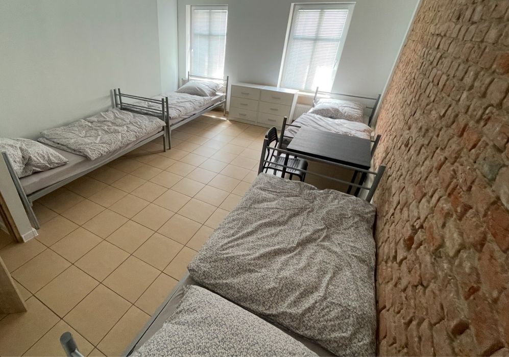 Pokoje / mieszkanie  do wynajeci