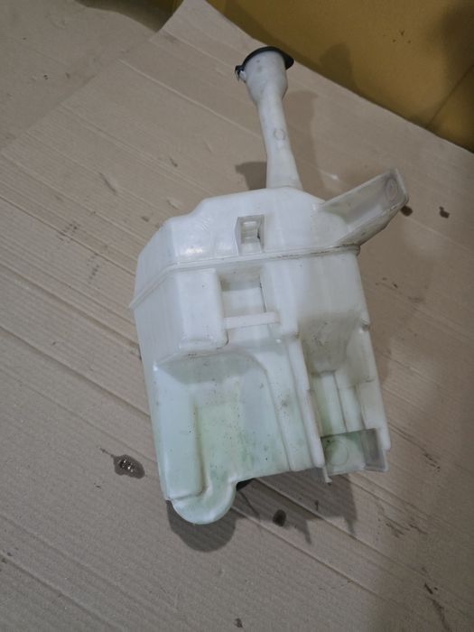 Бачок омывателя Toyota Camry 40 бочок омивача тойота камри моторчик