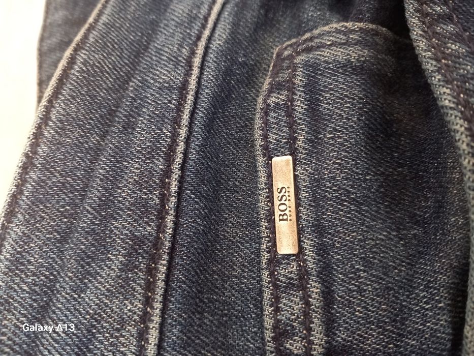 Hugo Boss spodnie męskie 33/30