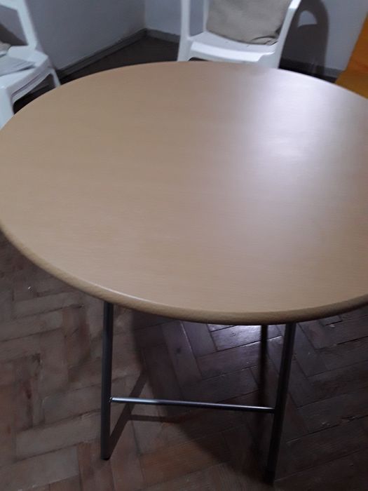 Foldable Round Table64286579950850121