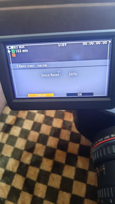 Продам відеокамеру Canon XF 300