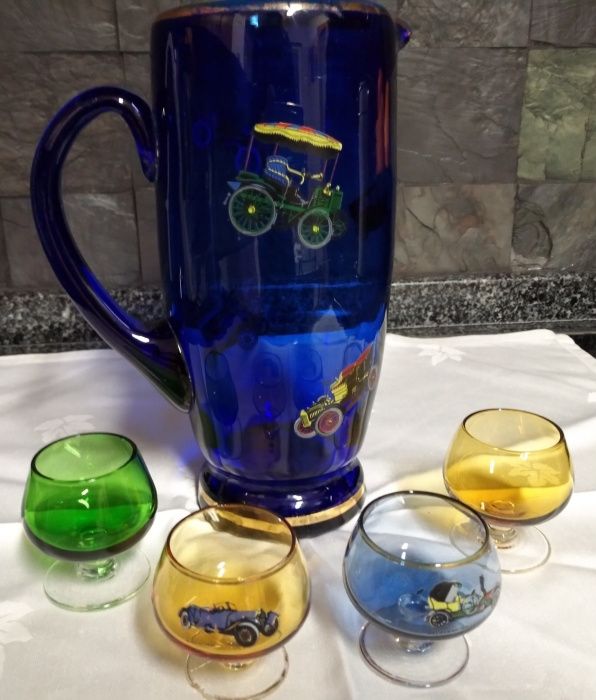 Jarro em vidro azul vintage