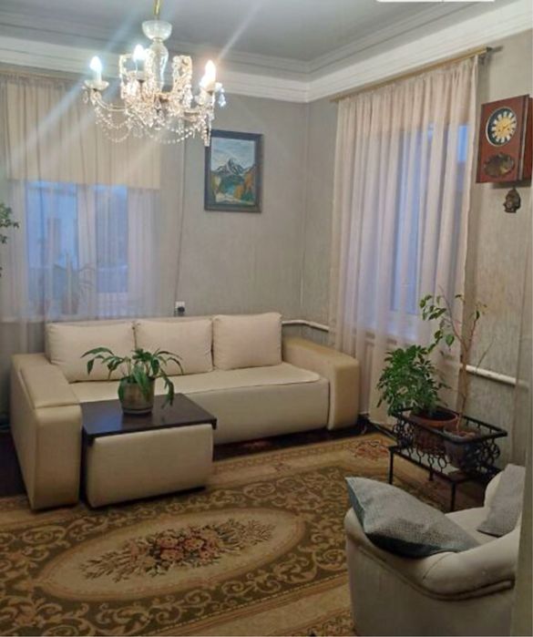 Будинок у Києві + гостьовий будинок, 8 соток, Цимбалів Яр