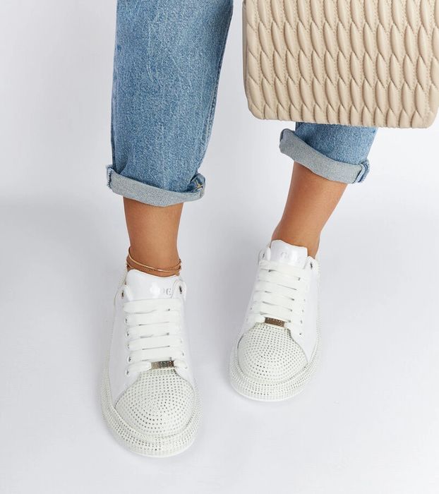 Białe sneakersy z cyrkoniami GOE NN2N4011